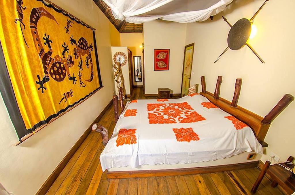 Le Zahir Lodge Ambatoloaka  Oda fotoğraf