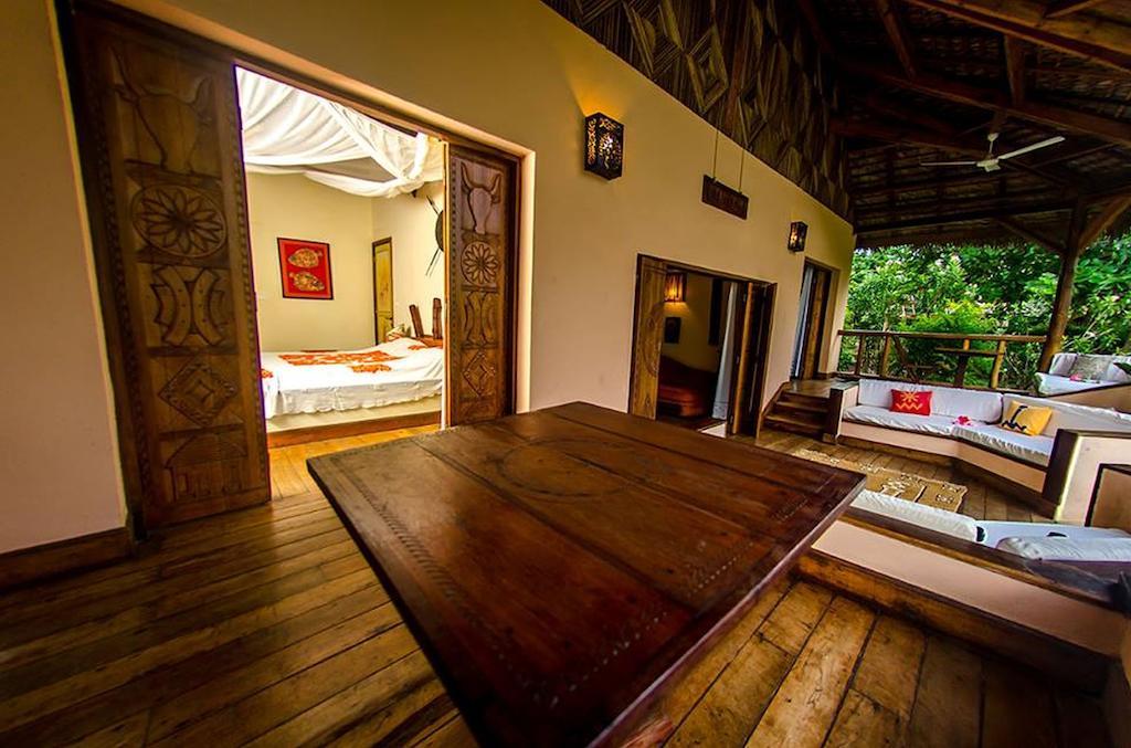 Le Zahir Lodge Ambatoloaka  Oda fotoğraf