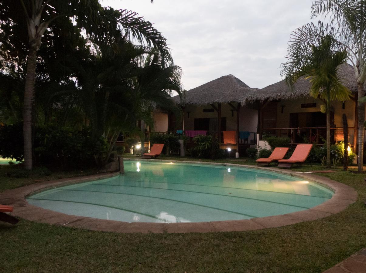 Le Zahir Lodge Ambatoloaka  Dış mekan fotoğraf